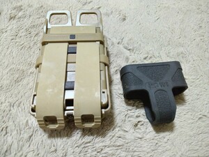 メーカー不明　m16マガジン用ポーチ　マガジンクリップ　中古