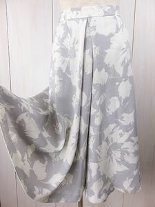 FRAYI.D 　フレイアイディー　春夏秋　ロングフレアスカート　とろみ素材　花柄　白　ライトグレー　S