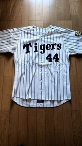 阪神タイガース 44 関本賢太郎選手 2004年実使用 直筆サイン入り ホームユニフォーム 