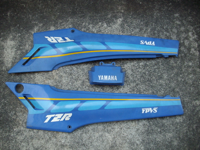 ヤフオク! -「tzr125 カウル」(カウル、フェンダー) (パーツ)の落札