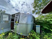 中古車 現状出品 キャンピングトレーラー エアストリーム サファリ AIRSTREAM SAFARI SILVER/BLUE キャンプ レストア_画像3