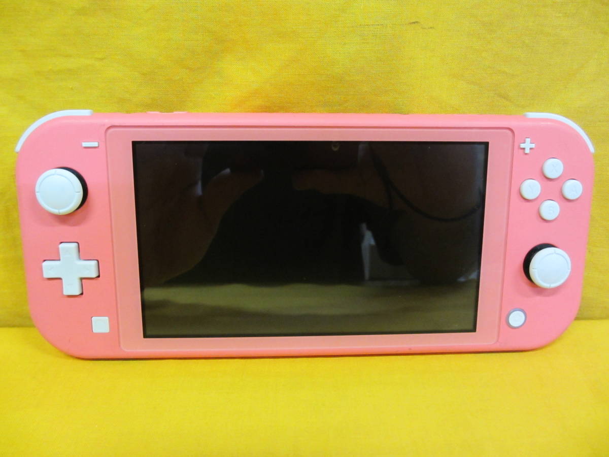 L327】任天堂 ニンテンドー スイッチ ライト 本体 コーラル 中古 動作