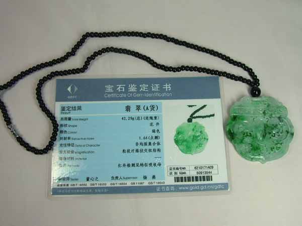 本翡翠ペンダント 鶴 蓮花 長寿の象徴 ミャンマー産 氷種ヒスイ 高級品|代購幫