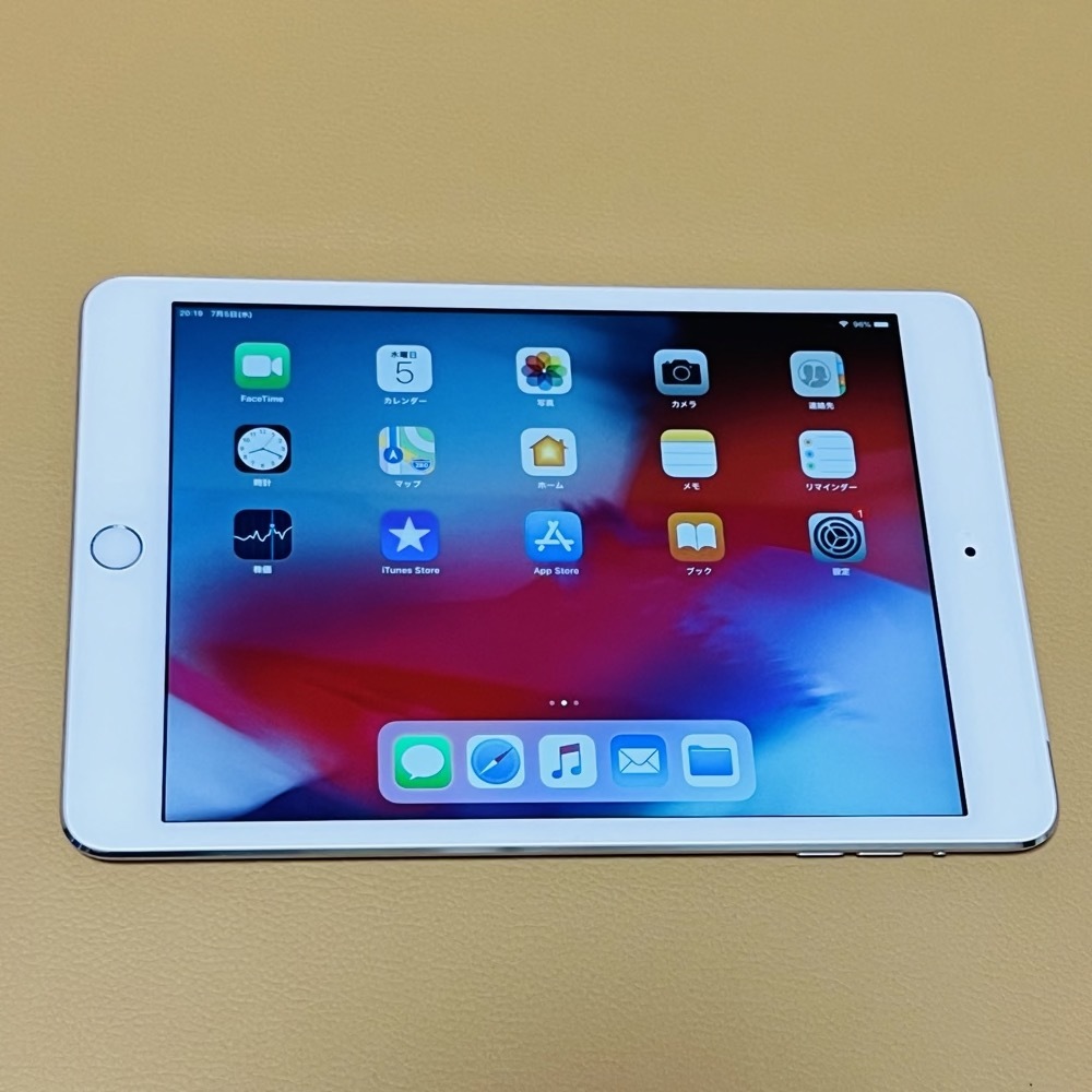 美品 Apple iPad mini 第3世代 64GB WiFi + Cellular GPSモデル