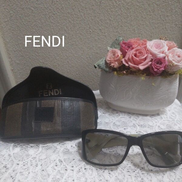 お値下げ フェンディサングラス
