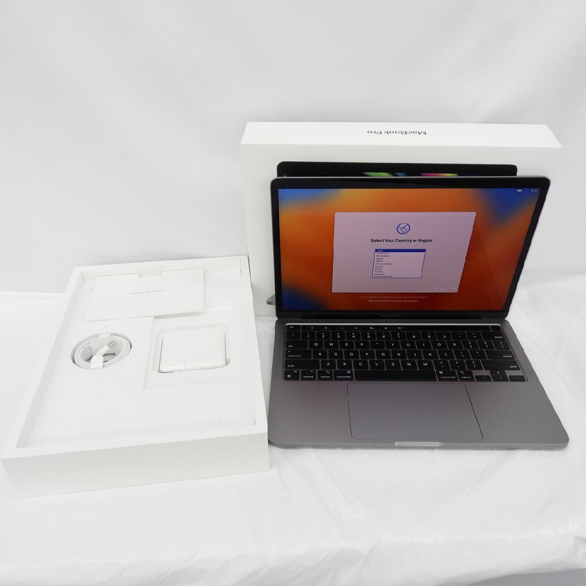 ヤフオク! -「macbook pro 2020 us」の落札相場・落札価格