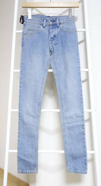 新品 2★ CHEAP MONDAY チープマンデー　narr light cln wash スキニーデニム W24 L32