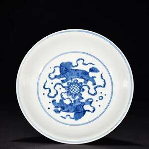 明成化 青花獅子綉球皿 唐物 中国美術 高さ5cm 直径22.5cm【HB315】
