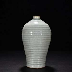 宋時代 官窯青磁 弦紋梅瓶 唐物 中国美術 高さ23cm 直径14.5cm【HB323】