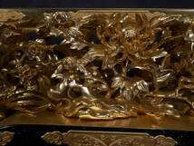 収集品　木製本金箔本金粉の欄間　仏壇用　高さ16㎝　幅50.5㎝　奥6.5㎝（エ1）　4621　M_画像7