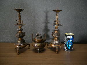収集品　高級真鍮仏具セット　宣徳色　火立（対）　香炉（D-1）　4745　M