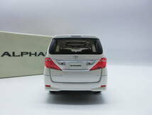 1/30 トヨタ アルファード ALPHARD 20系 前期 カラーサンプル 非売品 ミニカー　ホワイトパールクリスタルシャイン_画像3