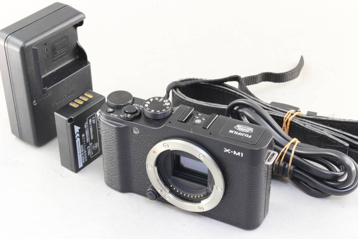 AA (極上美品) FUJIFILM 富士フィルムX-M1 ボディブラック初期不良返品