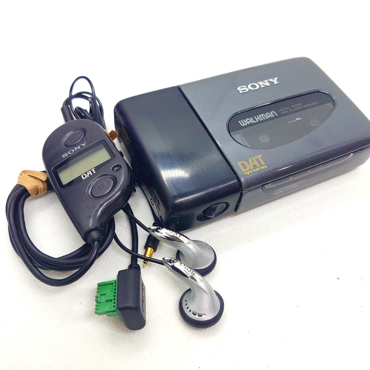 外観× 通電のみ確認】 SONY WMD-DT1 DAT Player WALKMAN / ソニー