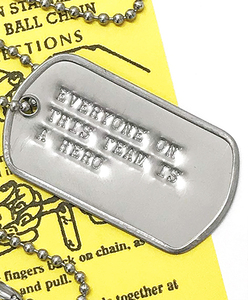 DP-081 名言格言 DOGTAG このチームの全員がヒーローです ドッグタグ USA 新品 