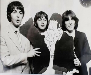 Keystone Press Agency, London[THE BEATLES] Beatles photograph Press photo Vintage portrait 