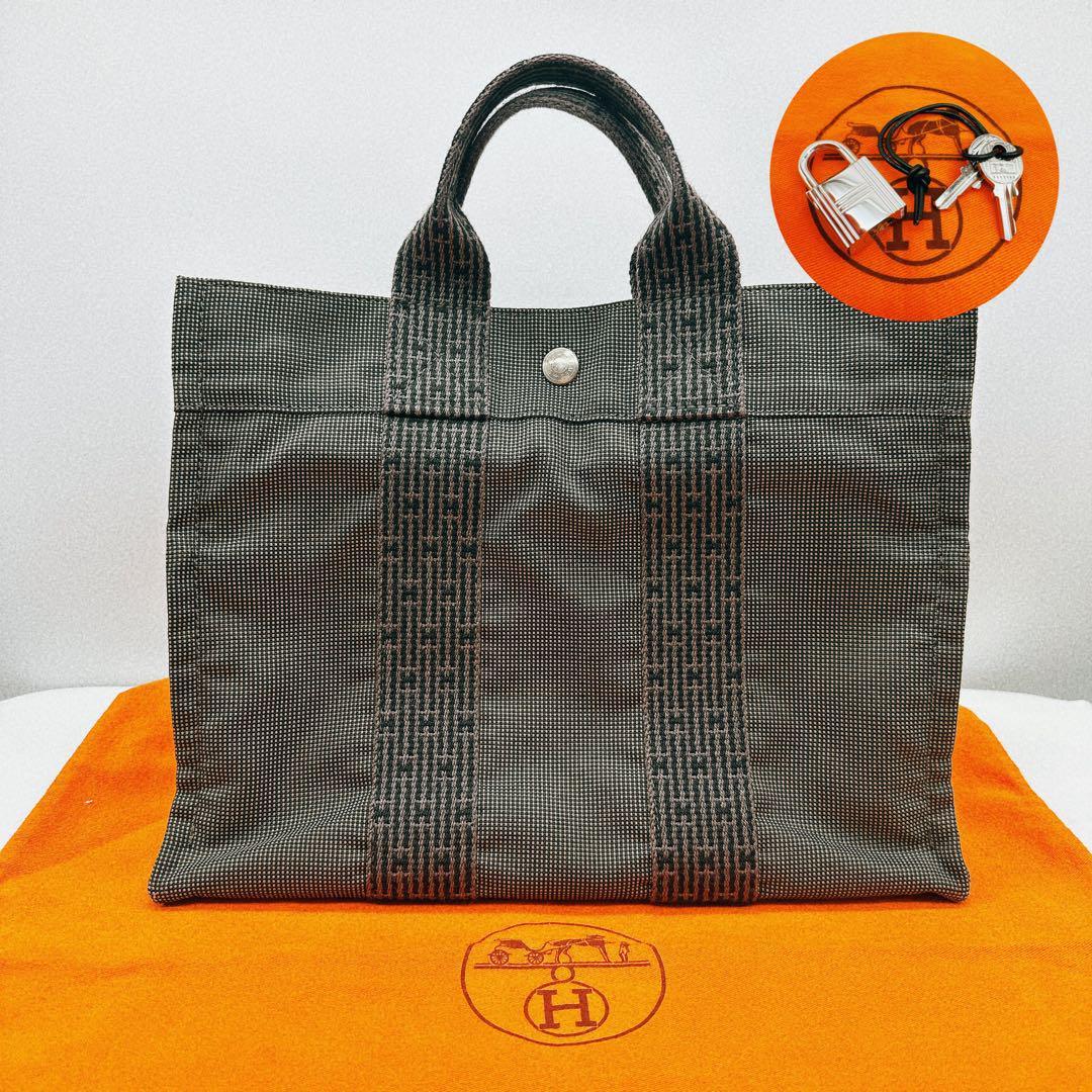 美品 HERMES エールラインMM Hロゴ 南京錠 鍵 カデナ A4収納可