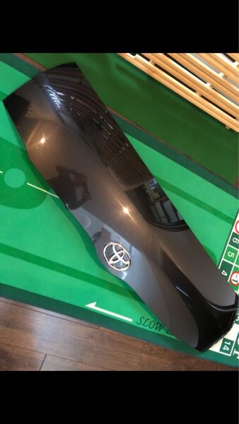 超美品 ハイエースボンネット 1型 209ブラックマイカ