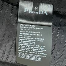 PRADA プラダ　ナイロンベスト　トライアングルロゴ　三角ロゴ　ブラック　格子柄　プレート　最高級ライン_画像9