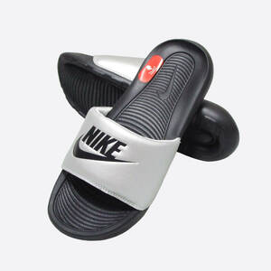 ★SALE★NIKE/ナイキ★W Victori One Slide/Wヴィクトリーワンスライド (Black/Black/Metallic Silver/7/24cm)