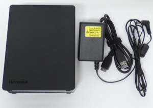 ■TOSHIBA USB3.0 1TB HDD 外付けハードディスク HD-ED10TK WA-24E12FU付き DT01ABA100