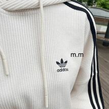 送料無料★アディダスオリジナルス adidas Originals アディカラー クラシックス ワッフル クロップ パーカー 刺繍 XL ホワイト レディース_画像5