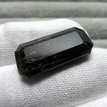 激レア　天然エジリン　特大　21ct パキスタン産　ルース　天然石　宝石　裸石　エメラルドカット_画像1