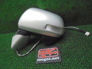 9ES2047 CC6)) トヨタ ノア ZRR70G/ZRR75G 前期型 X Lセレクション 純正 ウィンカー付電格サイドドアミラー左　　カプラー9ピン