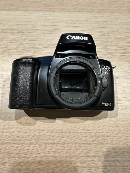Canon キヤノン EOS 1000S フィルムカメラ