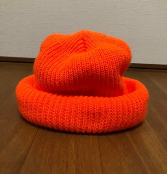 ニット帽　蛍光オレンジ