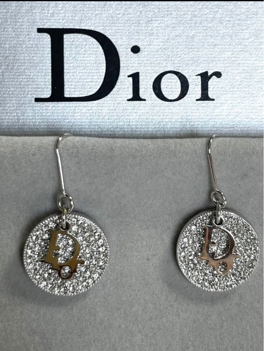 Dior クリスチャンディオール ピアス 両耳 星 ピンク 丸型 シルバー色