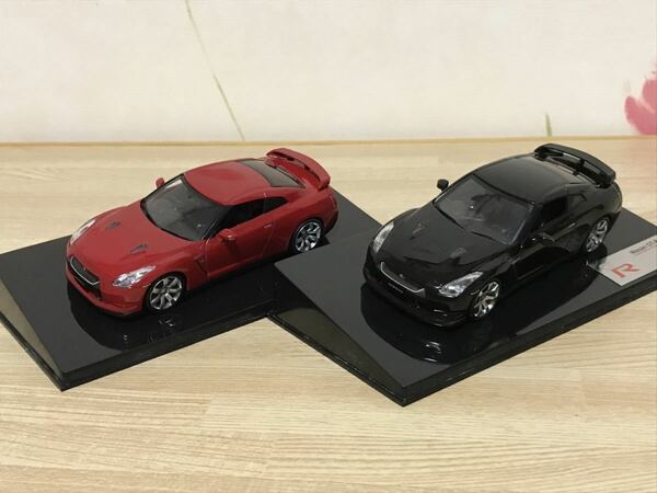 送料無料　1/43 日産　GT-R R35 ミニカーセット　フジミ FUJIMI NISSAN BLACK RED ブラック レッド