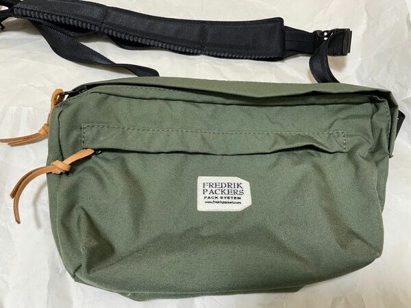 FREDRIK PACKERS ショルダーバッグ