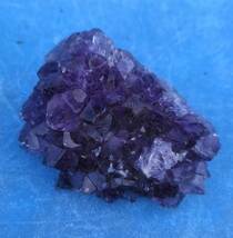 濃い紫１１０ｇアメジストパワーストーン紫水晶 クォーツ クリスタル 水晶送料全国一律普通郵便３００円_画像3