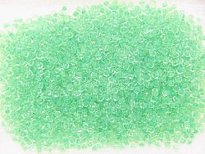 ガラスビーズ マル(S) 1.5x2.5mm インサイド 明るい緑 約300個