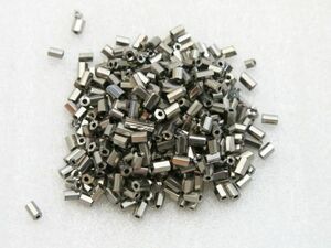 ガラスビーズ(S)　竹ビーズ 2.5x2mm 鉄色 　約300個