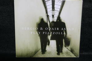 【中古CD】セルジオ ＆ オダイル・アサド / プレイ・ピアソラ / Sergio & Odair Assad / Play Piazzolla