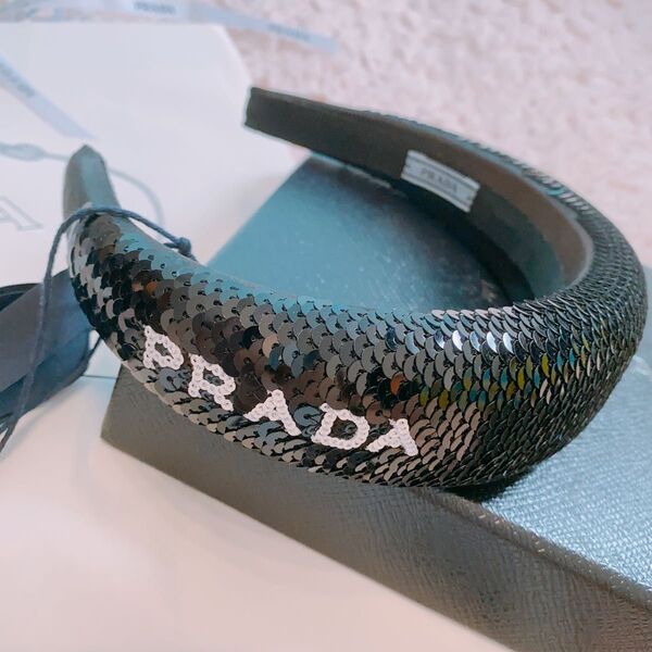 レア　PRADA スパンコール　カチューシャ　高級プラダ