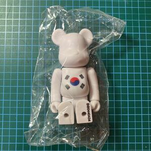 ベアブリックシリーズ44/フラッグFLAG/韓国 ソウル.100%bear brick