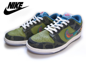 DUNK LOW "SIEMPRE FAMILIA" DO2160-335 （カーボングリーン/セイル/チリレッド/リフトブルー）