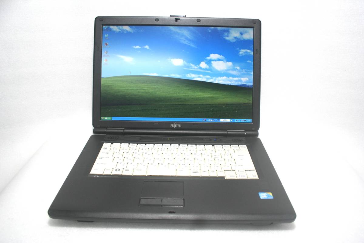 ノートパソコン：Fujitsu FMV-A8280Windows XP Home保証あり作動品