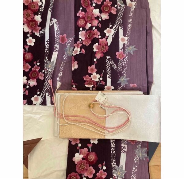 Summer Sale!!丸井で購入 未使用!ViViコラボ浴衣、帯、帯留めセット
