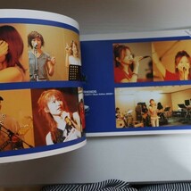 【写真集】MAI-K&FRIENDS HOTROD BEACH PARTY ～Book Edition 2002～　倉木麻衣　愛内里菜　中村由利　上原あずみ_画像5