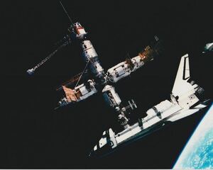 写真　スペースシャトル アトランティス　1995年　(実際の写真)　約20.3x25.4cm　輸入　写真　r030