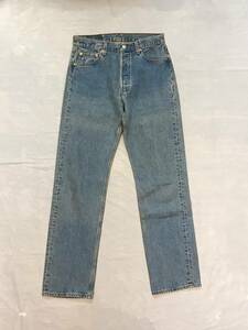 LEVIS 　501 　USED 　古着　　　デニムパンツ　アメリカ製　　MADE　IN　USA　　VINTAGE　　W３０ｘL３２　　 NO-５