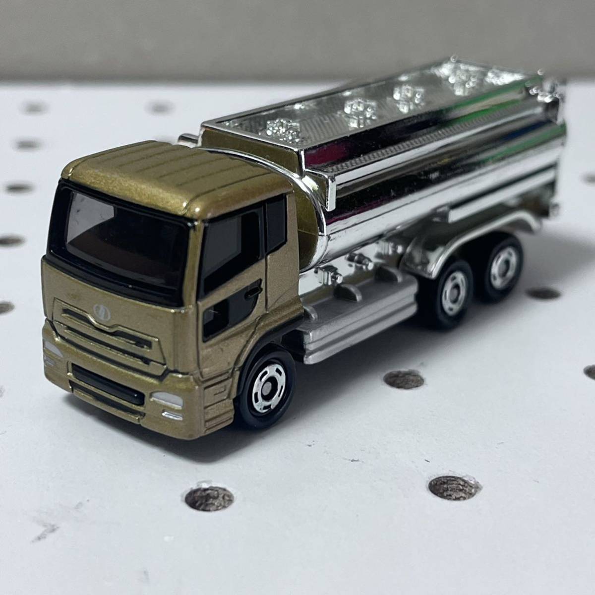 グッズ - 【希少】トミカ ニッサンディーゼル まとめ売り① - アメリカ