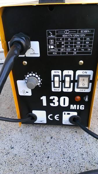 半自動アーク溶接機/120A/MIG130/ノンガス 単相100V トーチスイッチを