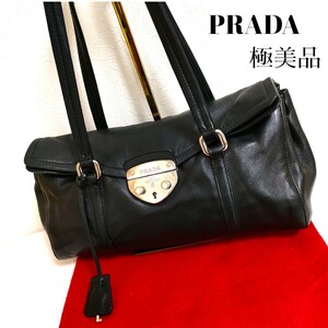 極美品 PRADA オールレザー 金具ロゴ トートバッグ プラダ レザー 南京錠 レザー ブラック