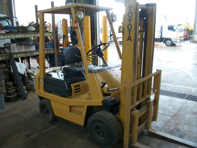 ヤフオク! -「トヨタフォークリフト」の落札相場・落札価格