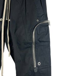 Rick Owens(リックオウエンス) BAUHAUS CARGO PANTS (black)の画像7